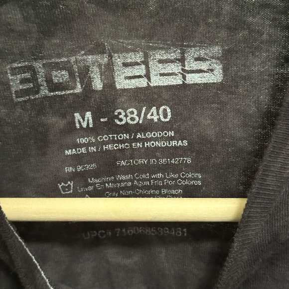 Black Mineral Washed Abstract Graphic Dog Tee size medium - Picture 6 of 7